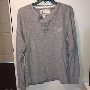 American Eagle Men’s Size L Long Sleeve top